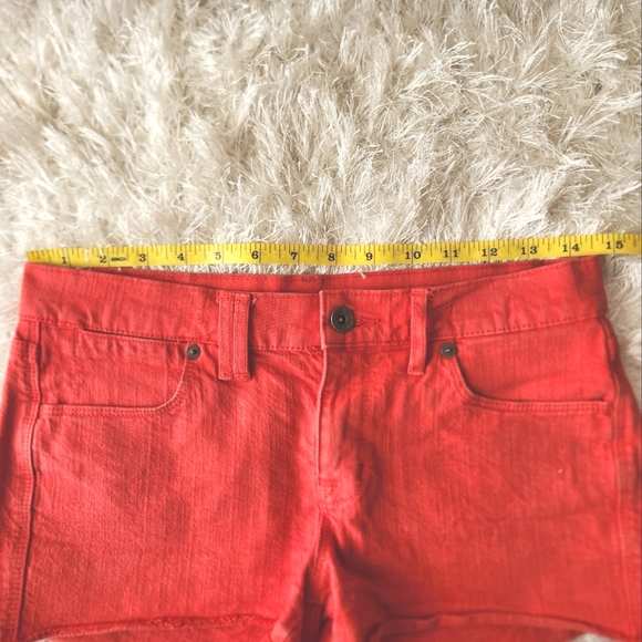 MADEWELL Low-Rise Red Denim Shorts, Size 25 - Picture 7 of 8